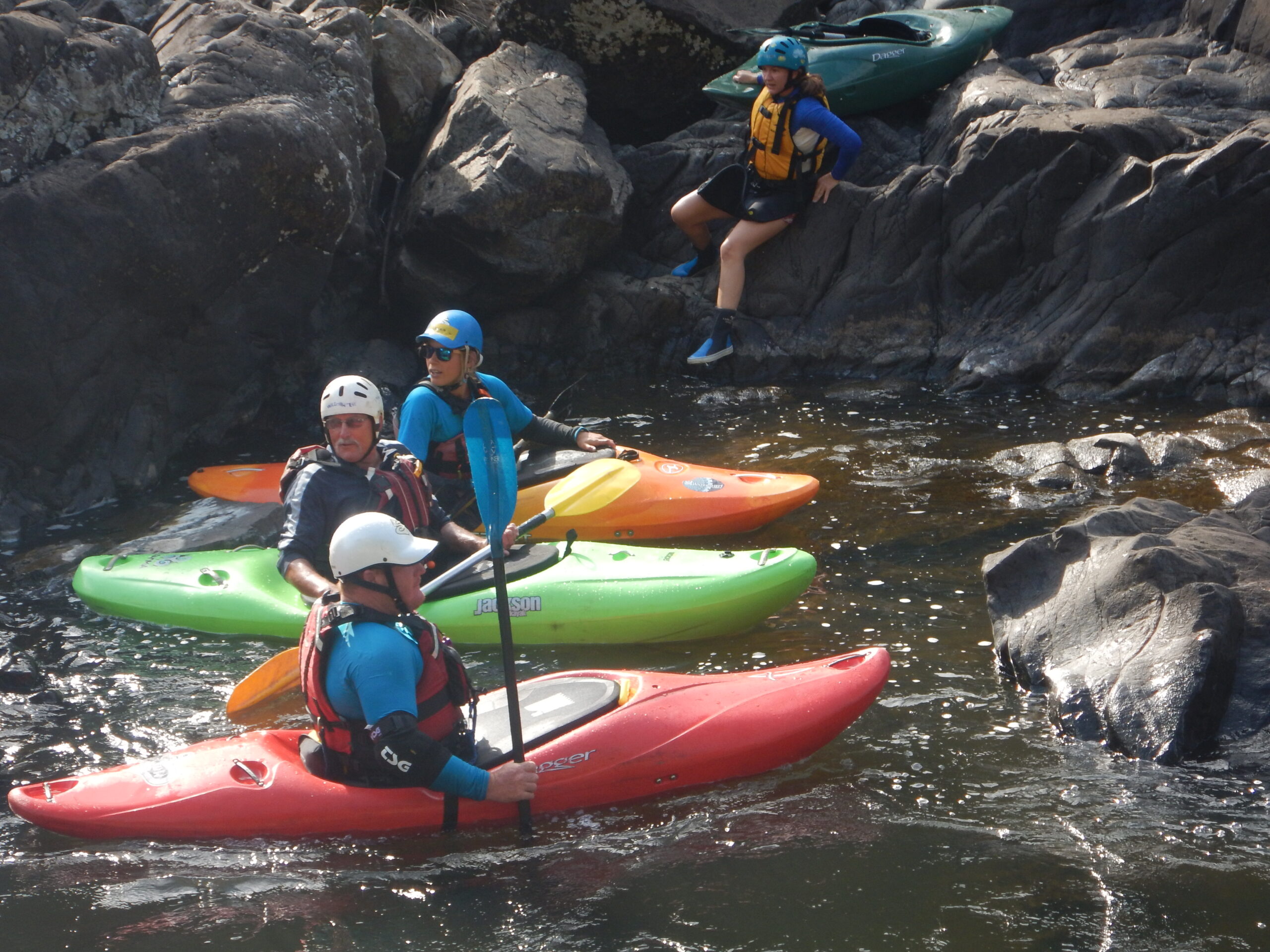 10 of the Best Kayak Paddles to Enhance Your Paddling Trips - GILI